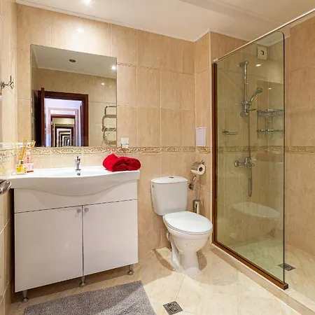 Luxury Svetlana In Rose Garden, Apartmán Pomorie